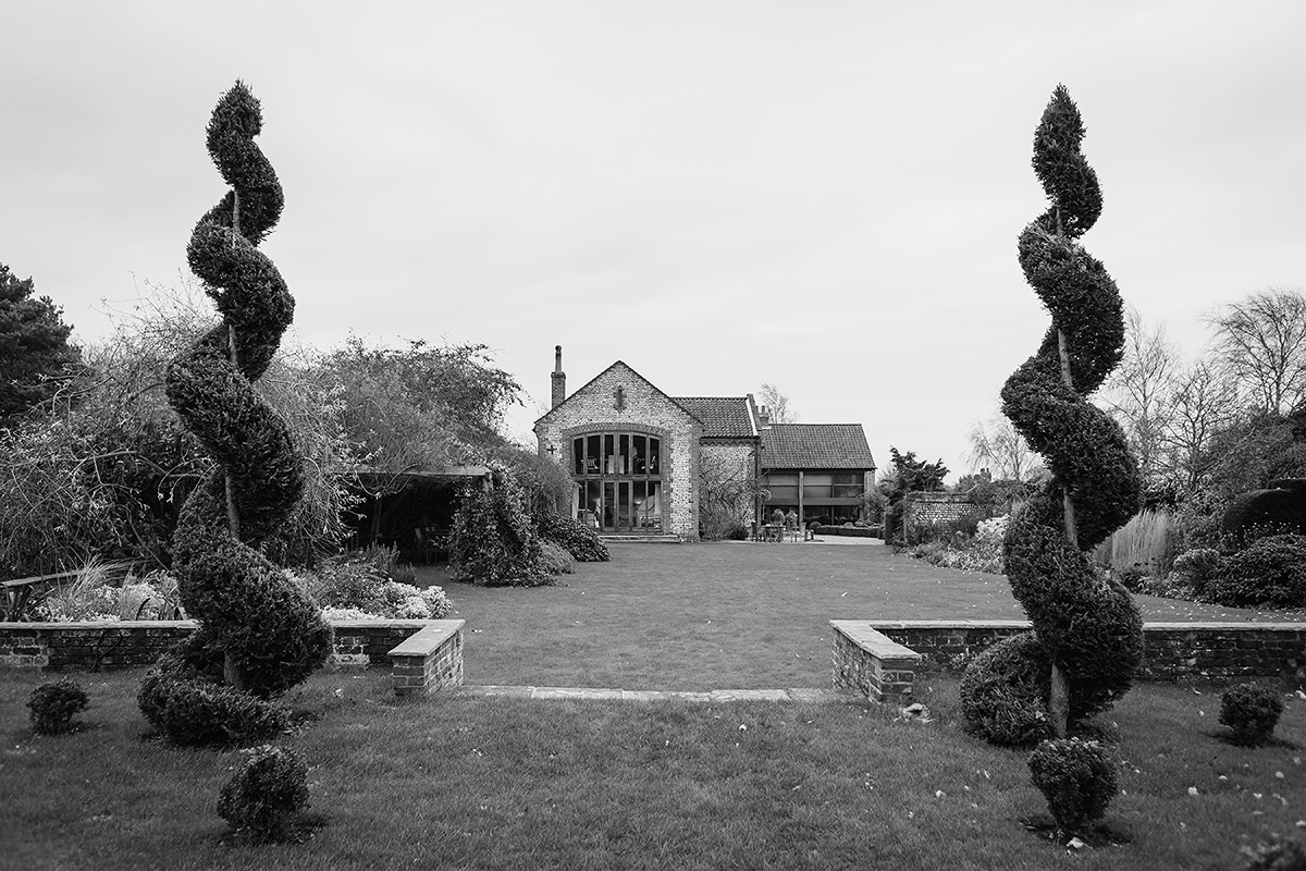 chaucer barn exterior in december