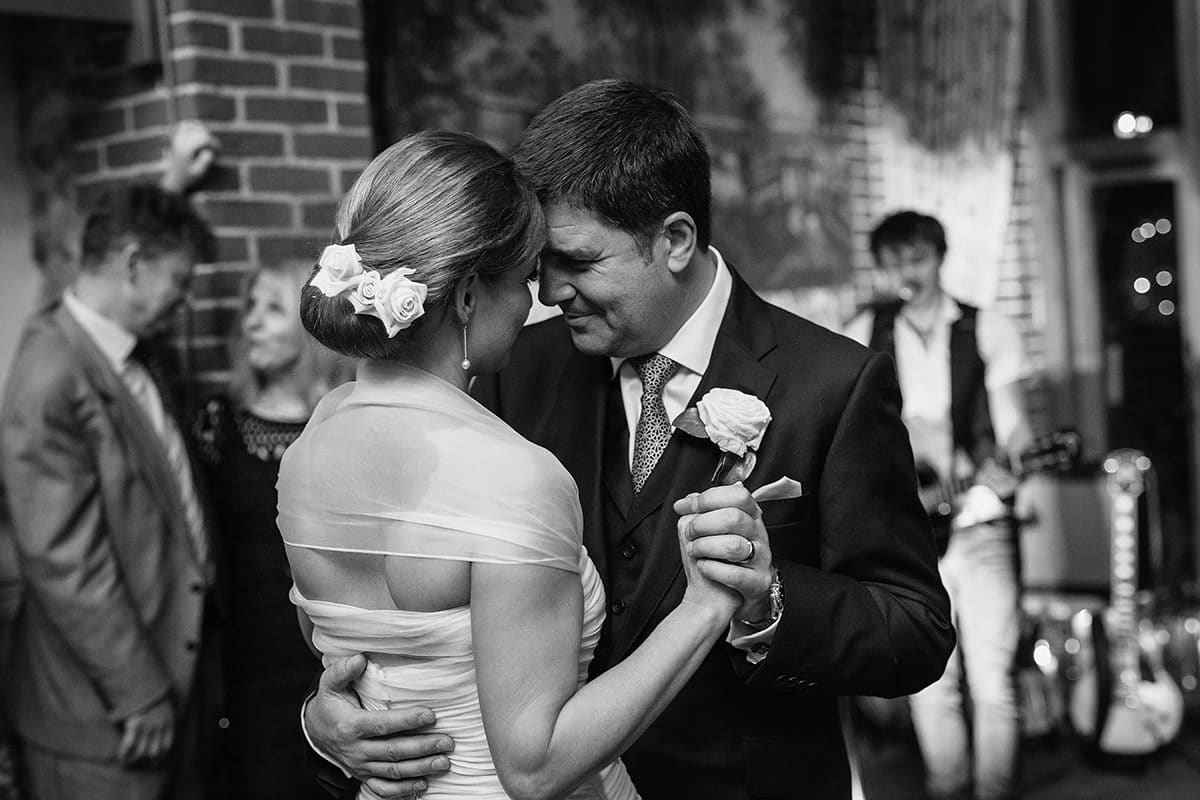 first dance at a winter wedding at chaucer barn