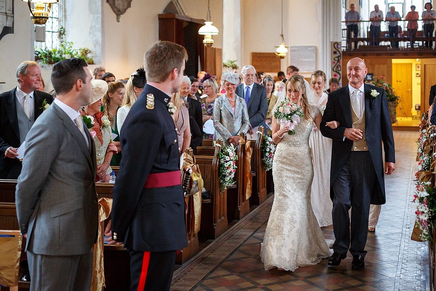 suffolk-barn-wedding-photos-7754