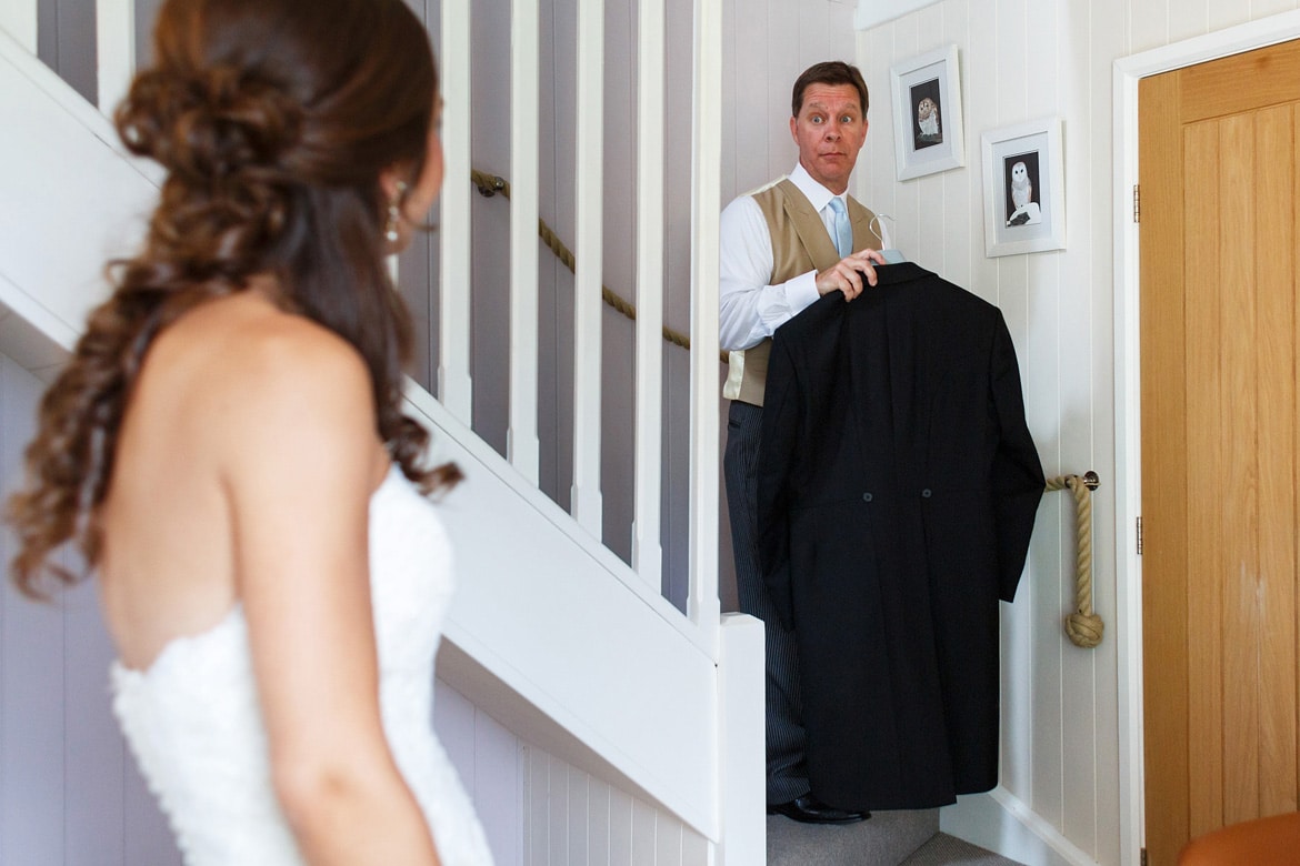 father of the bride sees his daughter for the first time