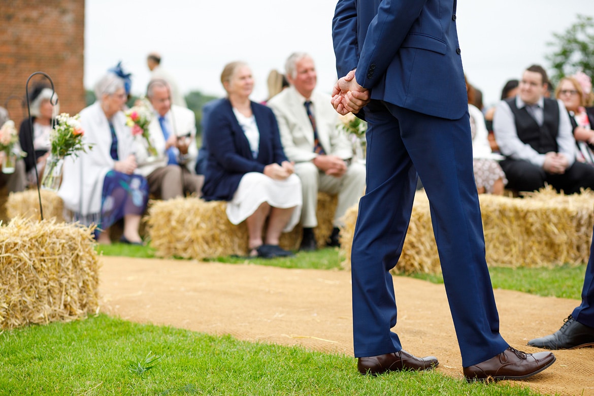 the groom waits 