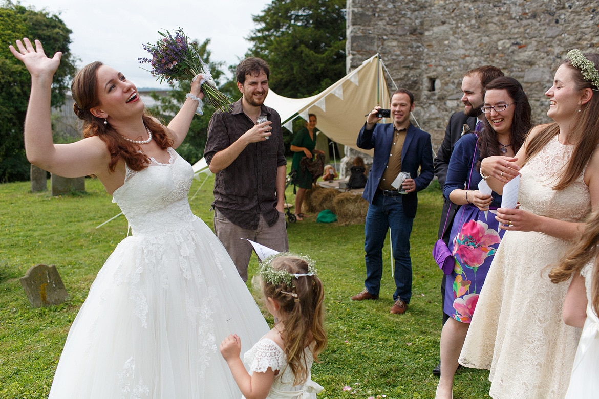 confetti for the bride