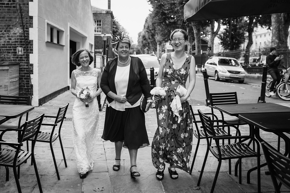 susie arrives with her mum and sister