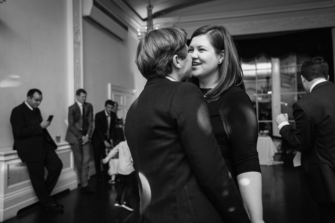 the rest of the guests join the dancefloor