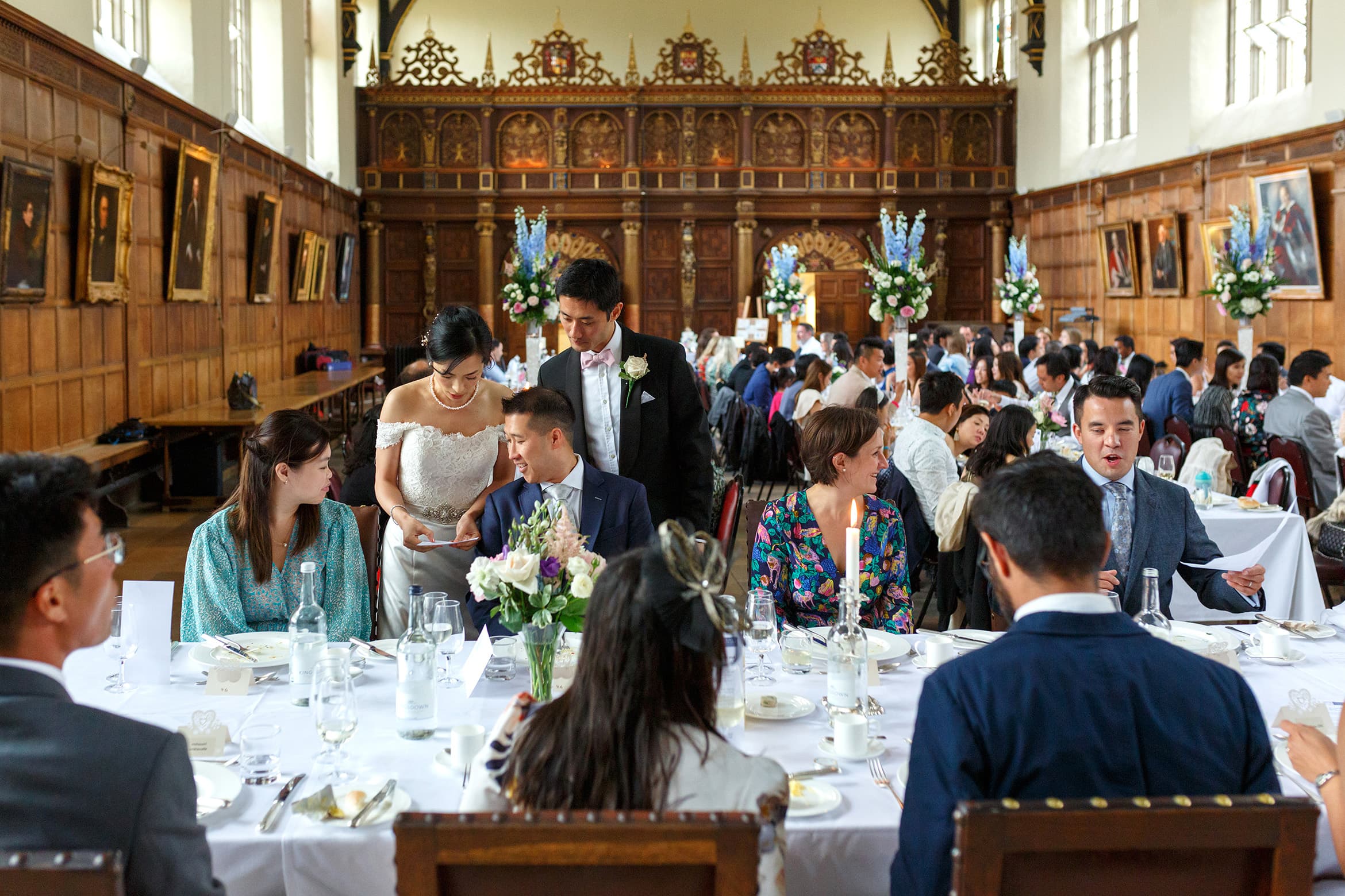 bride and groom organise their punting tour